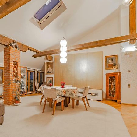 Appartamento Unique Luxury Loft With Terrace In Old Town Praga Esterno foto