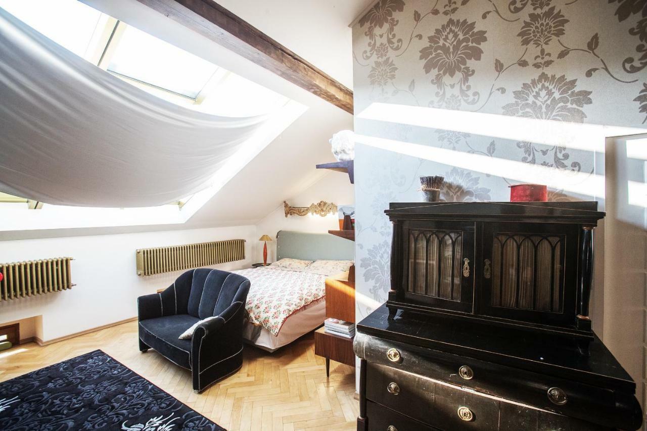 Appartamento Unique Luxury Loft With Terrace In Old Town Praga Esterno foto