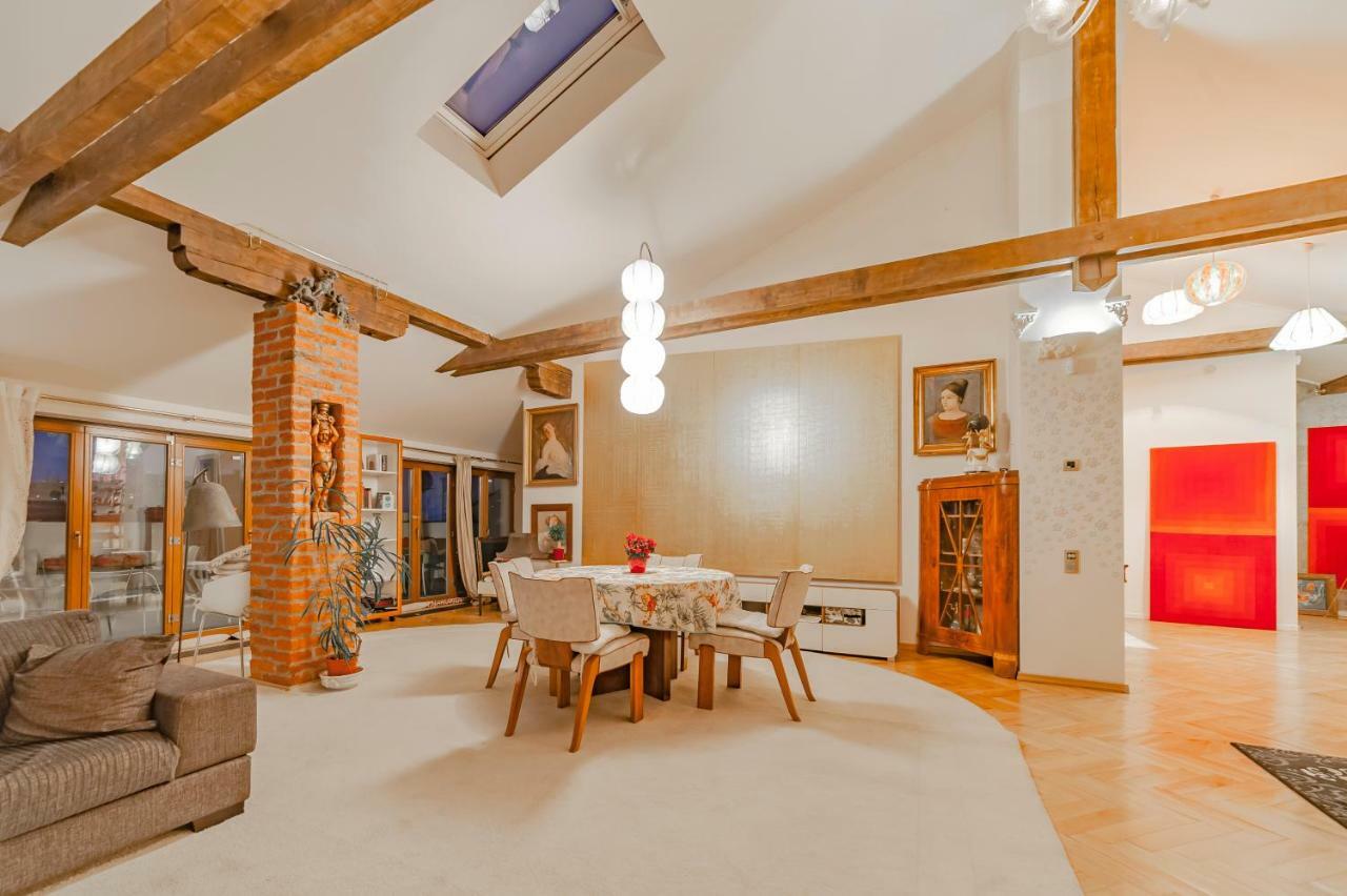 Appartamento Unique Luxury Loft With Terrace In Old Town Praga Esterno foto