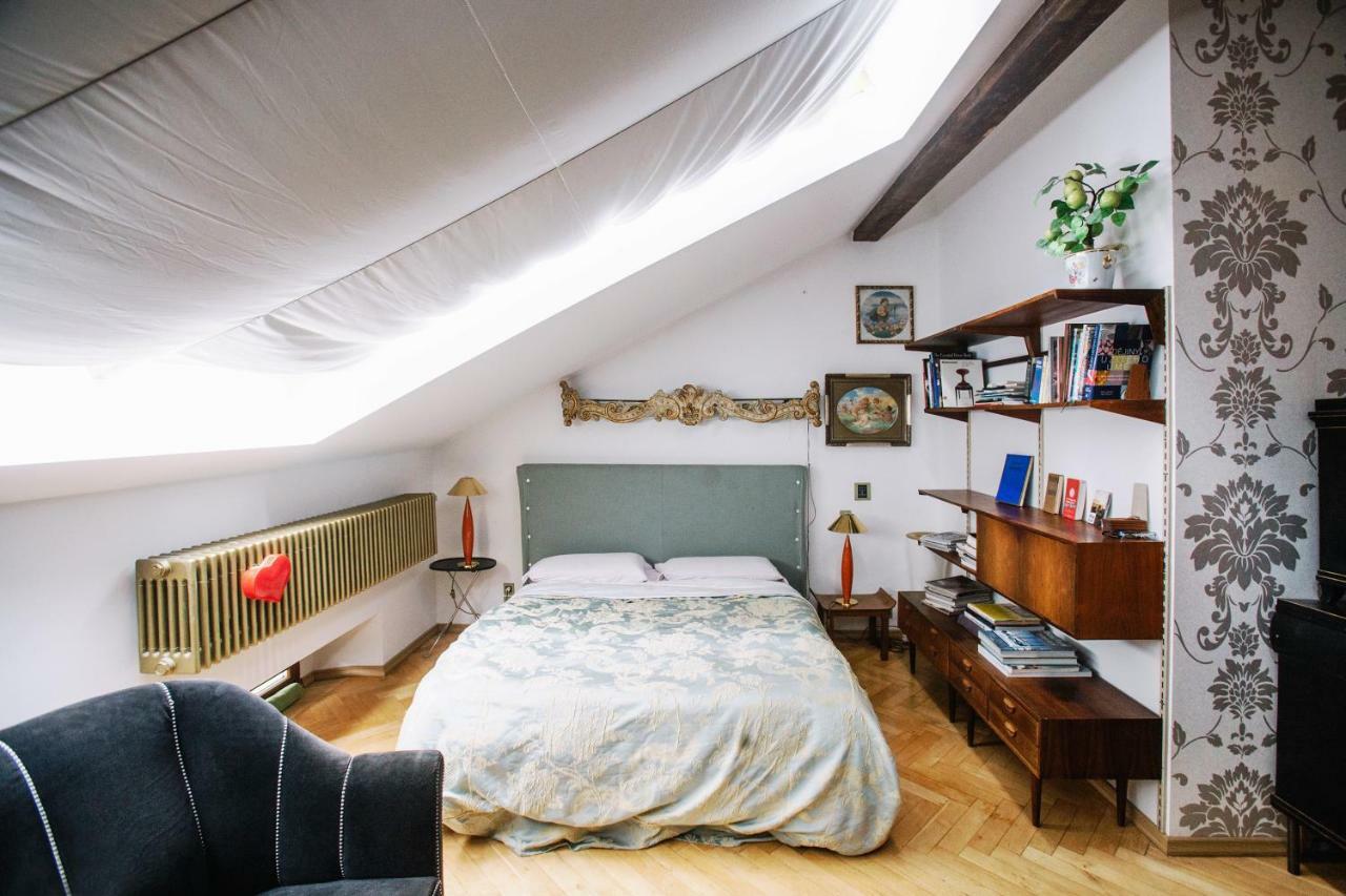 Appartamento Unique Luxury Loft With Terrace In Old Town Praga Esterno foto